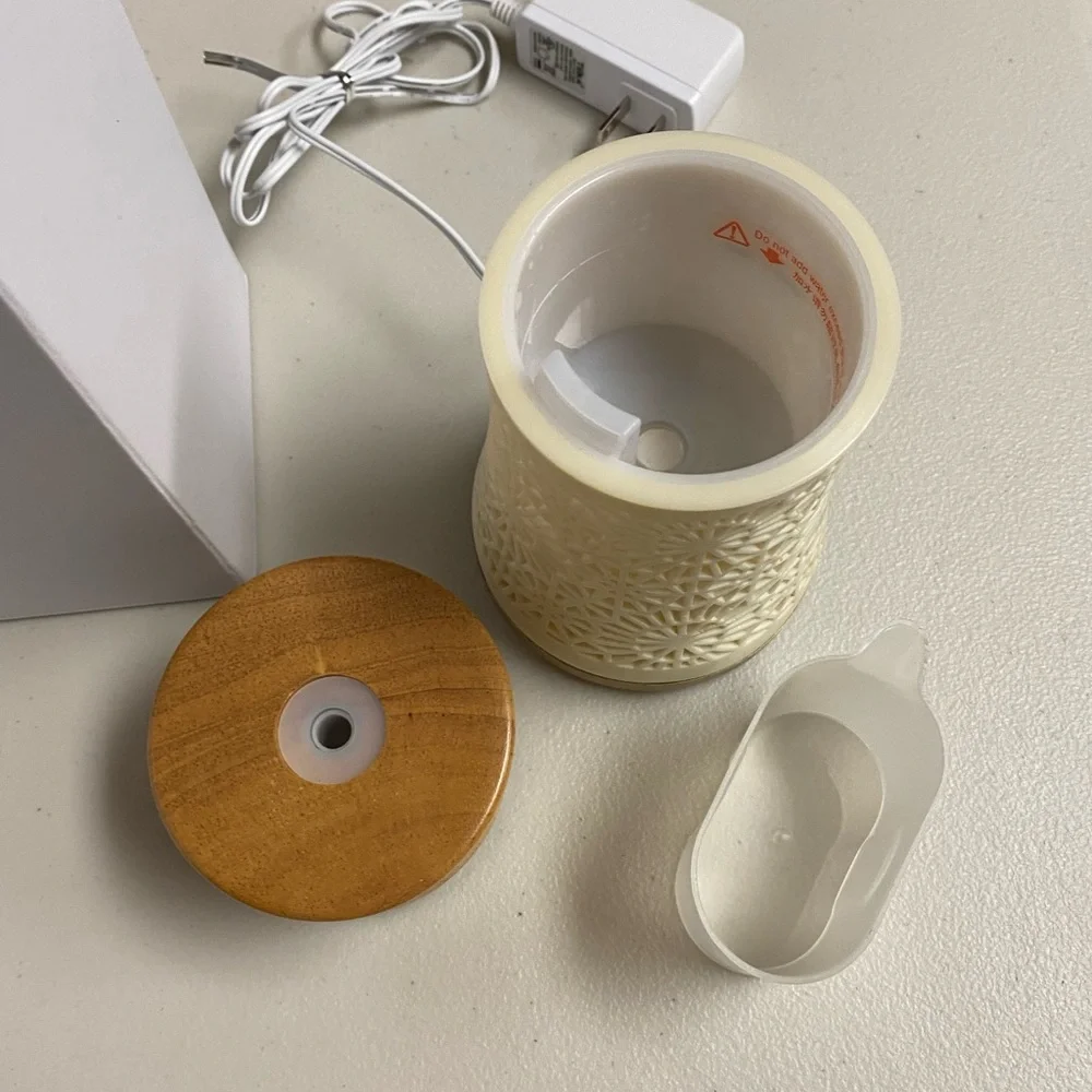Artisan Ultrasonic Humidifier Aromatherapy Oil Diffuser